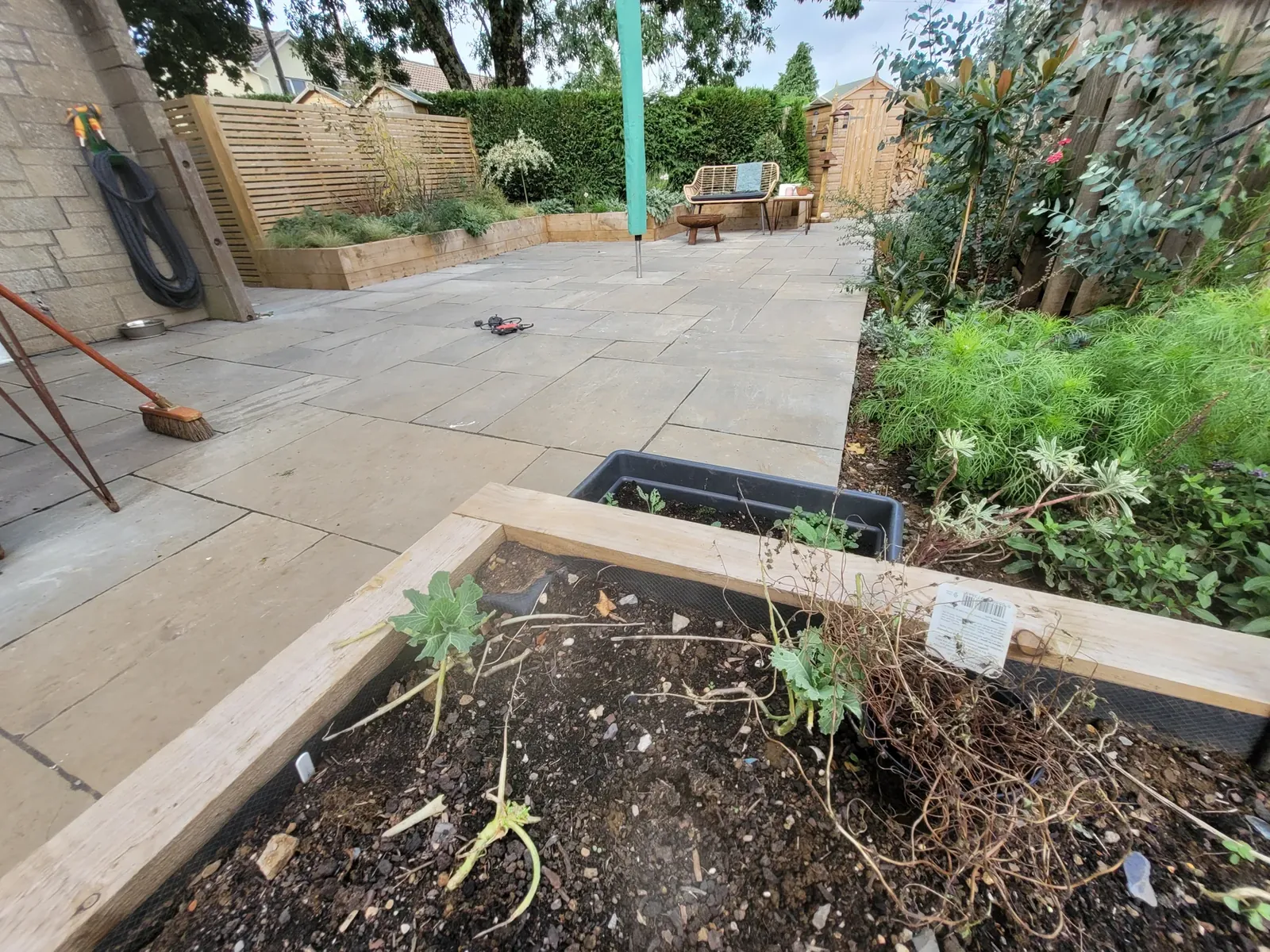 Garden landscaping in Mells by JSW